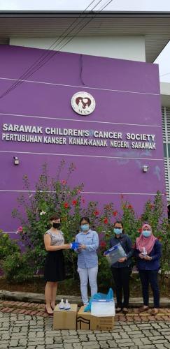 Donation-to-Sarawak-Childrens-Cancer-Society-on-26.10.2020